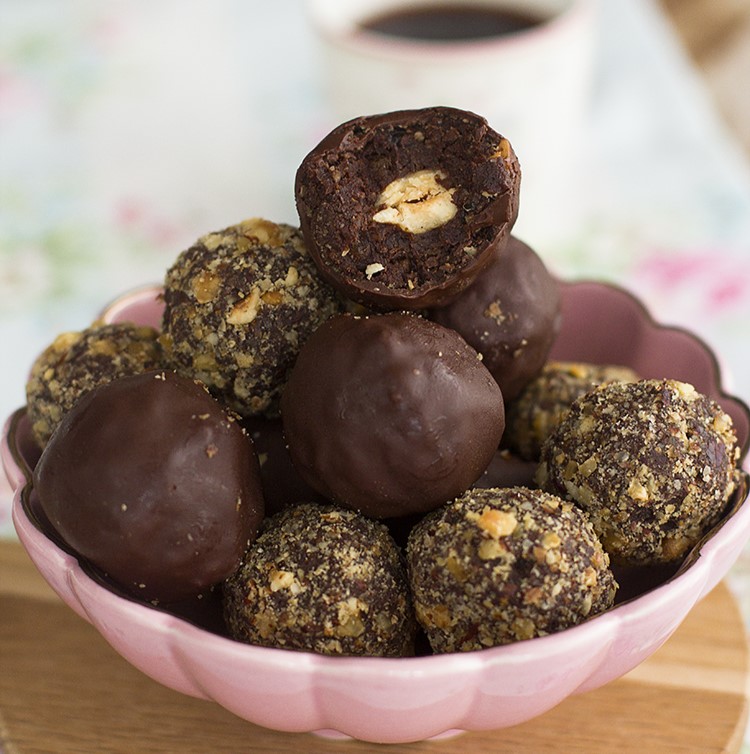 Bombones estilo ferrero sin azúcar de Enarmo